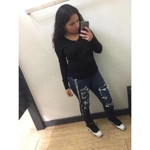 Meet your Posher, Isidra